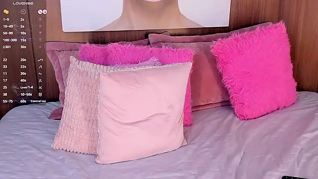 ImaniOkoye 即時 XXX 聊天