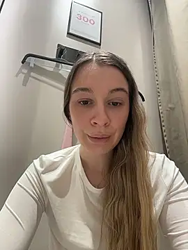 SashaCattのライブXXXチャット