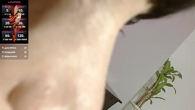 CharlotteLemkeのライブXXXチャット