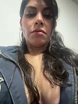 Harmony_Hills élő XXX-chatje