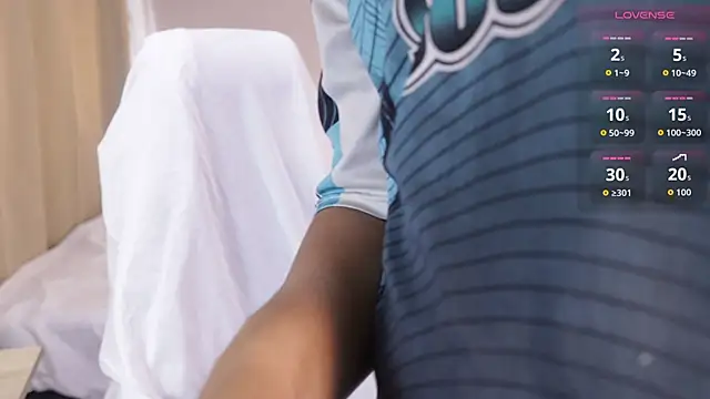 simone_sky 网络视讯表演