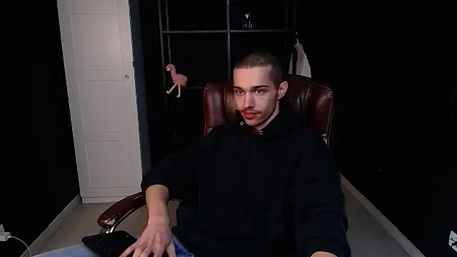 دردشة KaydenDrew الجنسية المباشرة