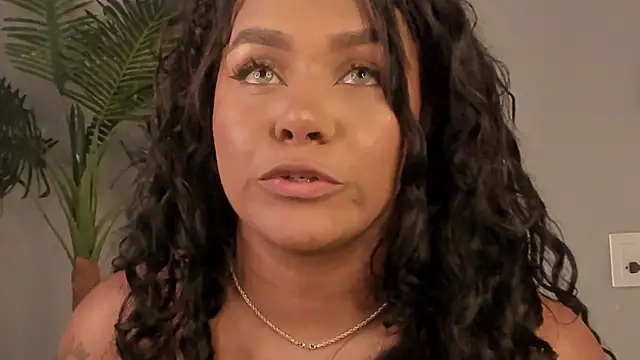 Emma_Morgann élő XXX-chatje