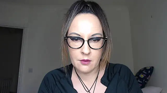 Онлайн чат XXX Humiliatrixxxx