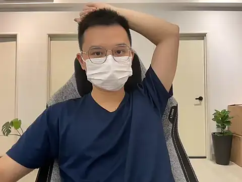 bigdomdomsssのライブXXXチャット