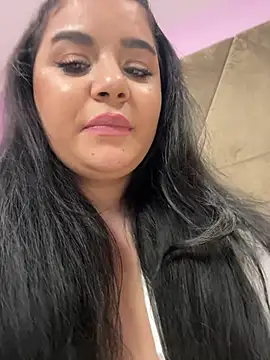 Chatroom XXX en direct de BustyMadison