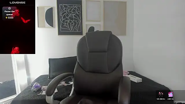 _sharlotte777のライブXXXチャット