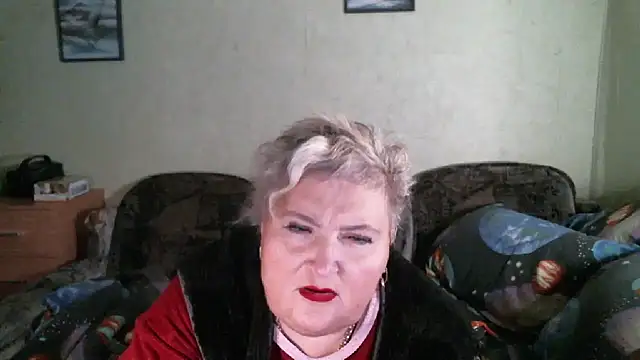 Pokazy przed kamerką – Lana555