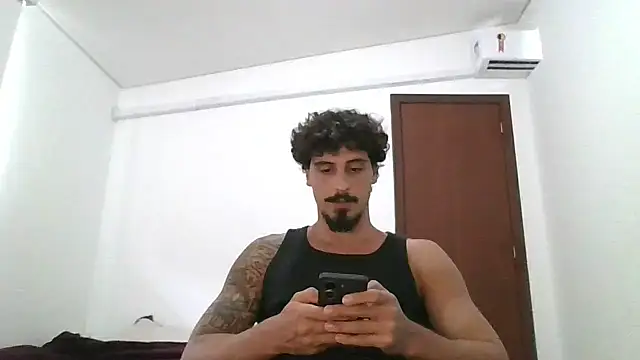 milkoffe Show in webcam