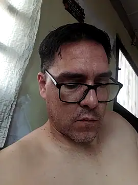 Erbst_Morni 现场XXX聊天