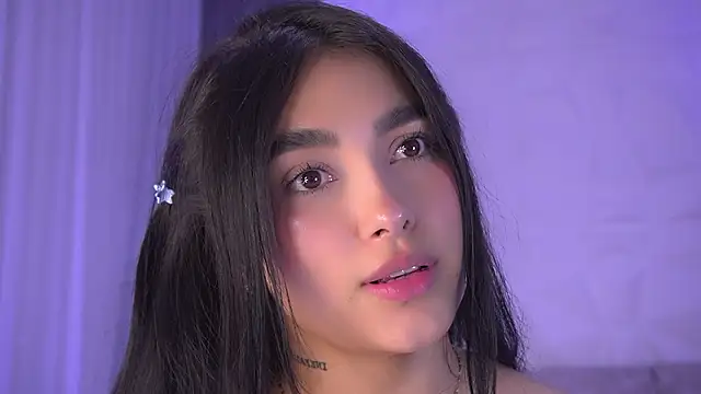 katy_rioss Adlı Modelin Canlı XXX Sohbeti