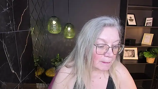 NataliMellow Chat XXX in diretta