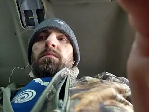 Chat XXX en directo de Bi_curious86