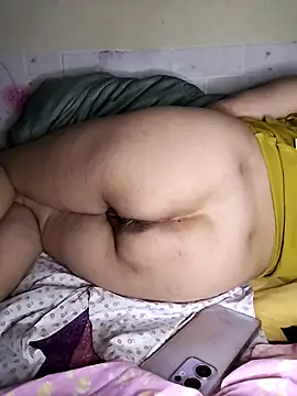 Zu_naa Chat XXX live