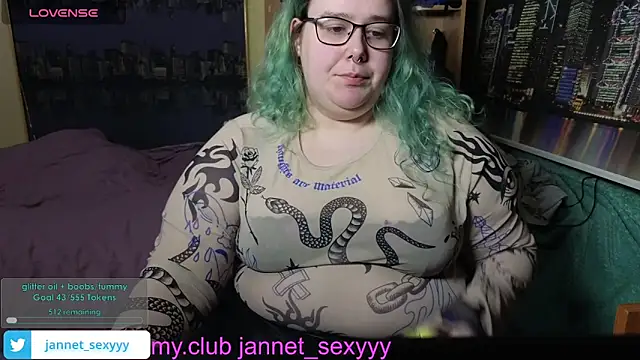 JannetPieのライブXXXチャット