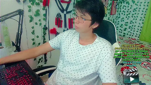 دردشة Andy_gray الجنسية المباشرة