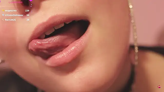 Chat XXX ao vivo de LikaBerry1