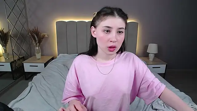 DianaMello: απευθείας συνομιλία ΧΧΧ