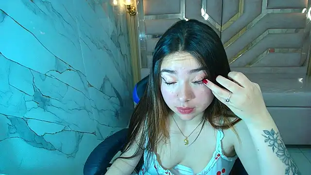 Chat XXX ao vivo de emily__r_