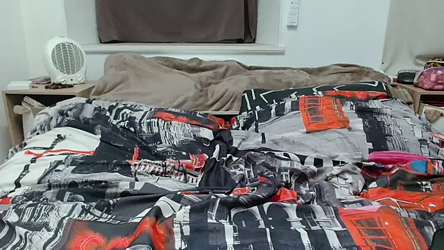 Pertunjukan Kamera Web desirmiss1