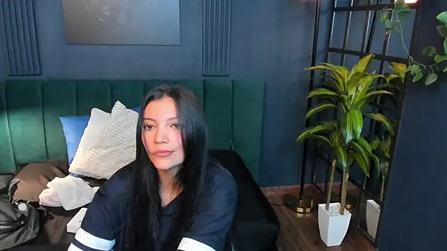 roxy_hell élő XXX-chatje