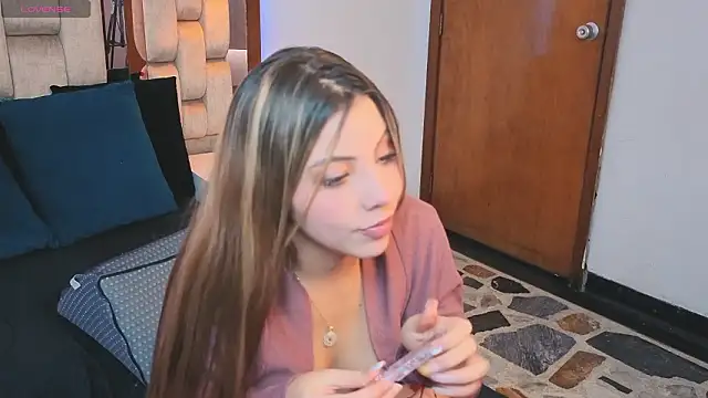 Chat XXX ao vivo de Miah_Stewart