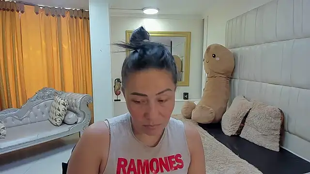 دردشة gaby_trent الجنسية المباشرة