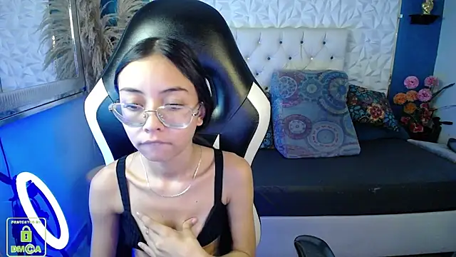 Czat XXX na żywo – NathaliaSweet_11