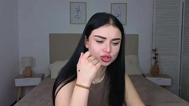 Silena_sky's Live XXX Chat