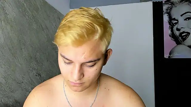 badkenn's Live XXX Chat