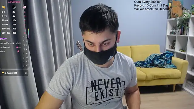 Tomguys' Live XXX Chat