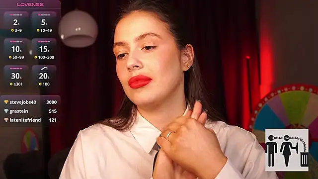 Živý XXX chat EmiliyaRoude