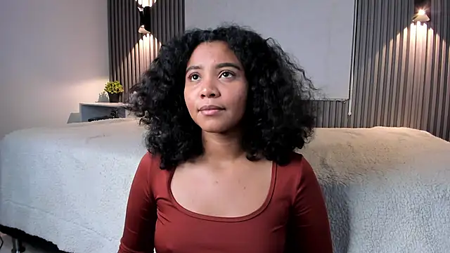 Zafiiraa live XXX chat