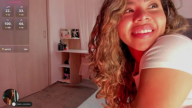 Melina_Ferrer1 即時 XXX 聊天