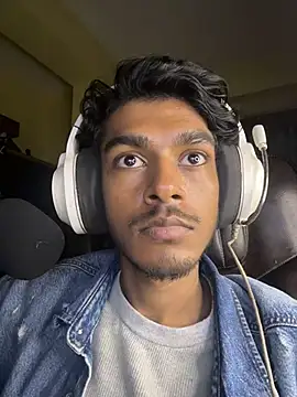 RavenKisses Live XXX-Chat