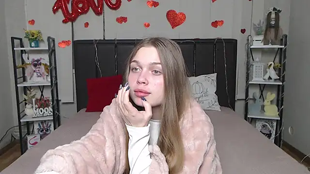 عرض كام LaraPika