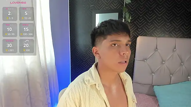 Thiago_KozakのライブXXXチャット