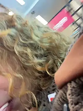 Chloe_Leaozinho Live XXX Chat