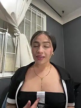 Chatroom XXX en direct de Alyha_Cortes