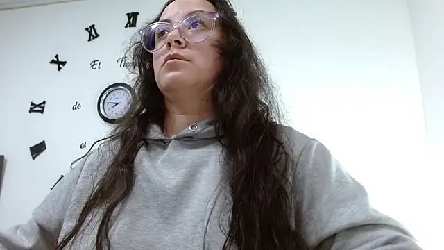 Chatroom XXX en direct de ElaMurray02