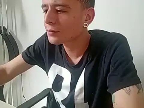 andrwerotic Webcam-Show