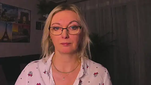 vanessa_chat: διαδικτυακό σόου στην κάμερα