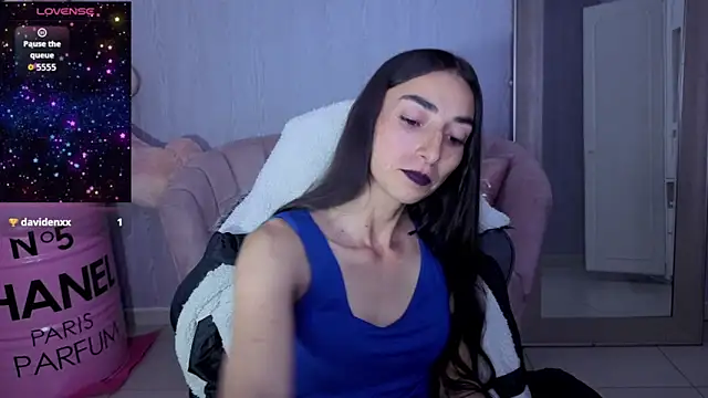 Maily_a_ élő XXX-chatje