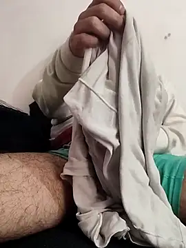 hairyandbigmannのライブXXXチャット