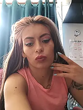 Chat +18 de Tefannyy_ ao vivo