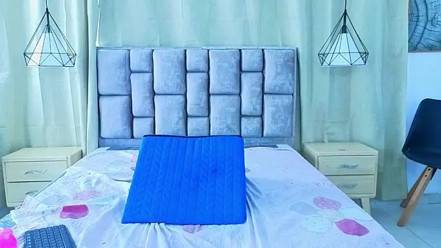 scarlettjohnson_ élő XXX-chatje