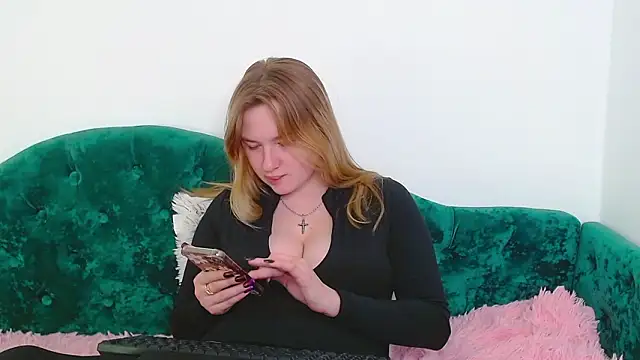 VladaHotxx Adlı Modelin Canlı XXX Sohbeti