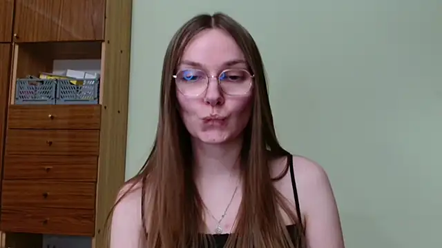 LooveELLYx: απευθείας συνομιλία ΧΧΧ