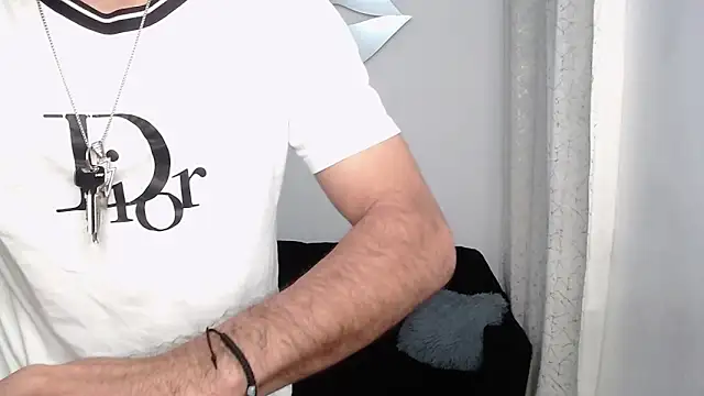 Chat +18 de Caius_fox ao vivo