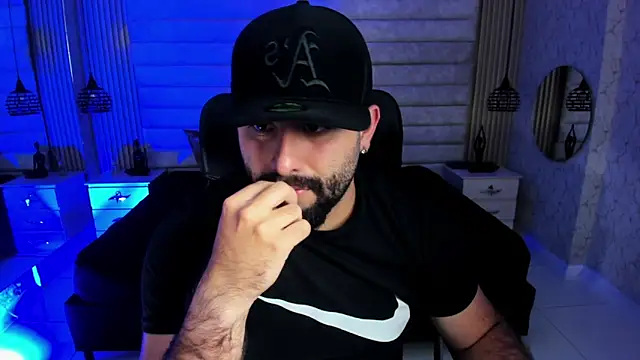 Pokazy przed kamerką – jhon_bear03